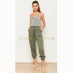 NWT! Ann Taylor Olive Jogger | Everyday Luxe for Errands, Travel & Lounge